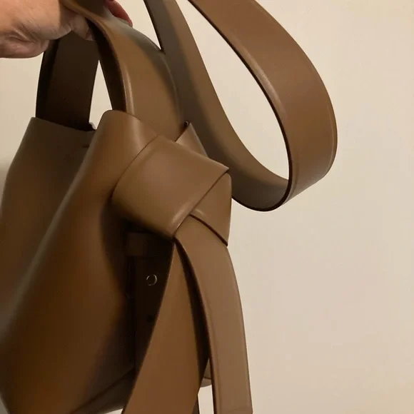 Acne Mini Musubi - Picture 6 of 9